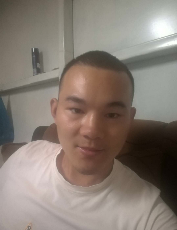 小強。。的第一张照片--湛江相亲服务中心
