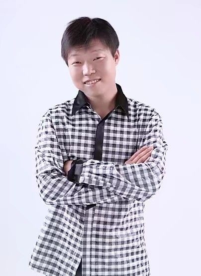 碧海升明月的第一张照片--湛江相亲服务中心
