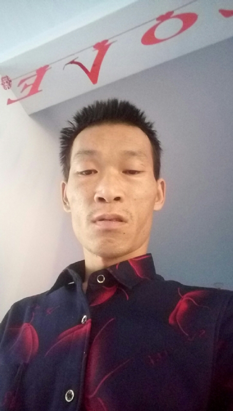 向阳的第一张照片--湛江相亲服务中心