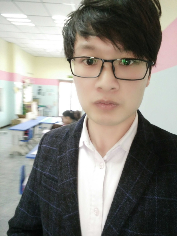 峰的呢喃的第一张照片--湛江相亲服务中心