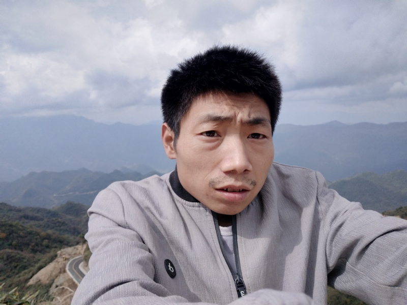 向后半生奋斗的第一张照片--湛江相亲服务中心