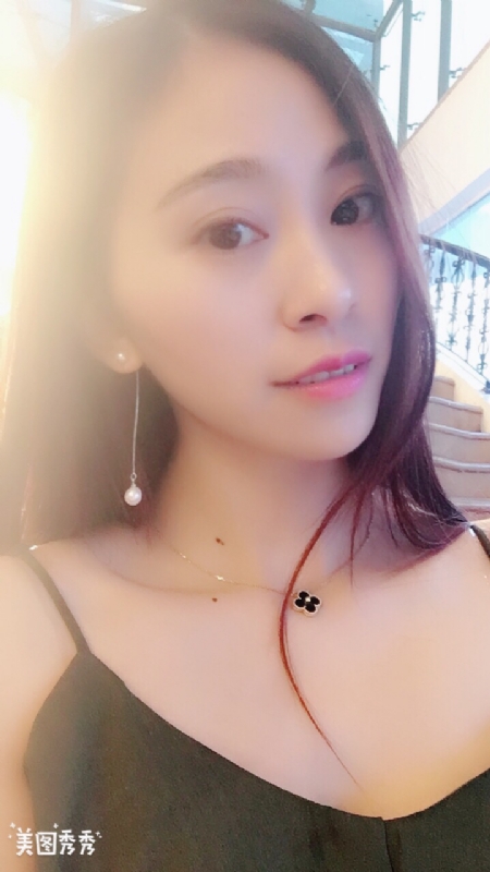 隨風的云的第一张照片--湛江相亲服务中心