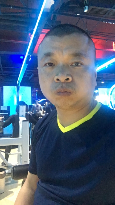 奋斗的第一张照片--湛江相亲服务中心