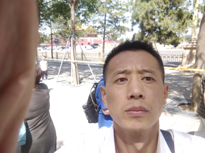 刘红兵的第一张照片--湛江相亲服务中心