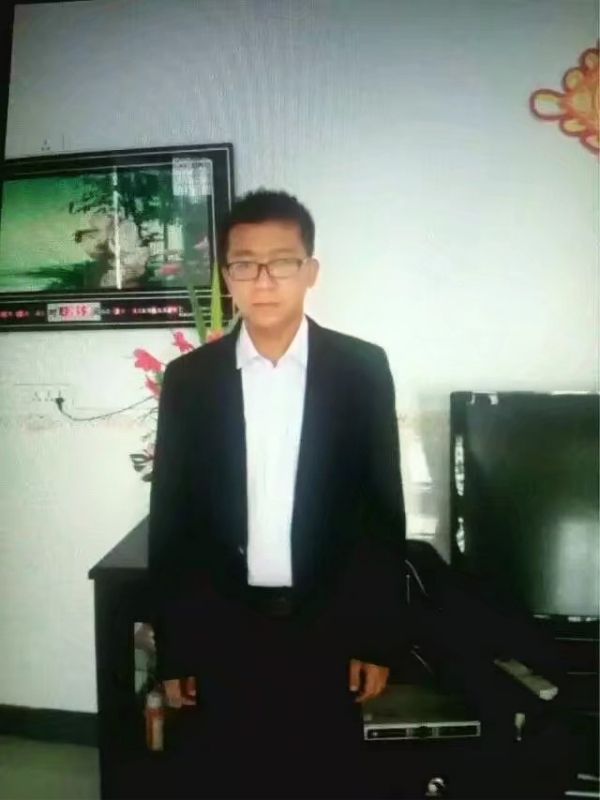 依然疼痛的第一张照片--湛江相亲服务中心
