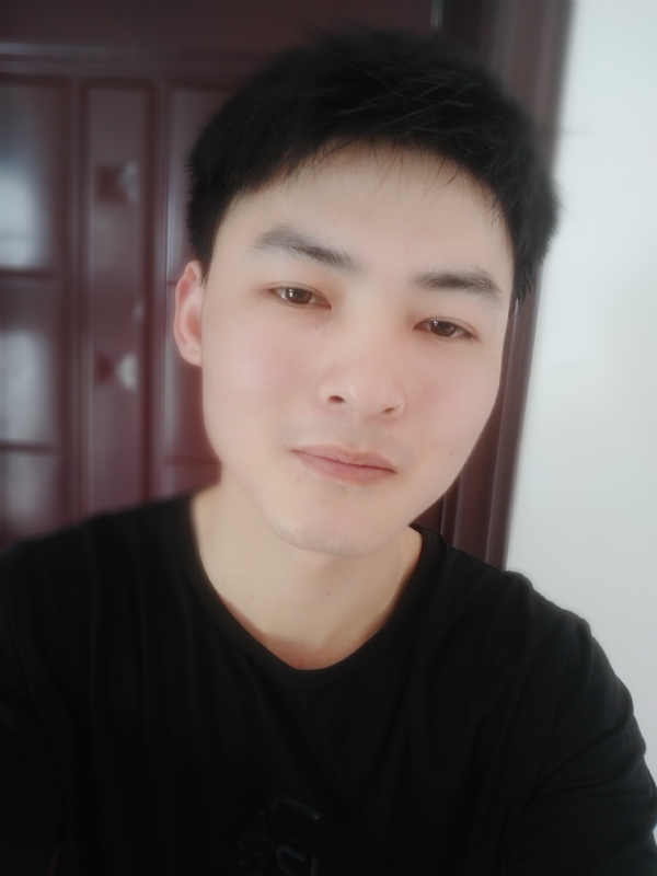 小情绪)っ的第一张照片--湛江相亲服务中心