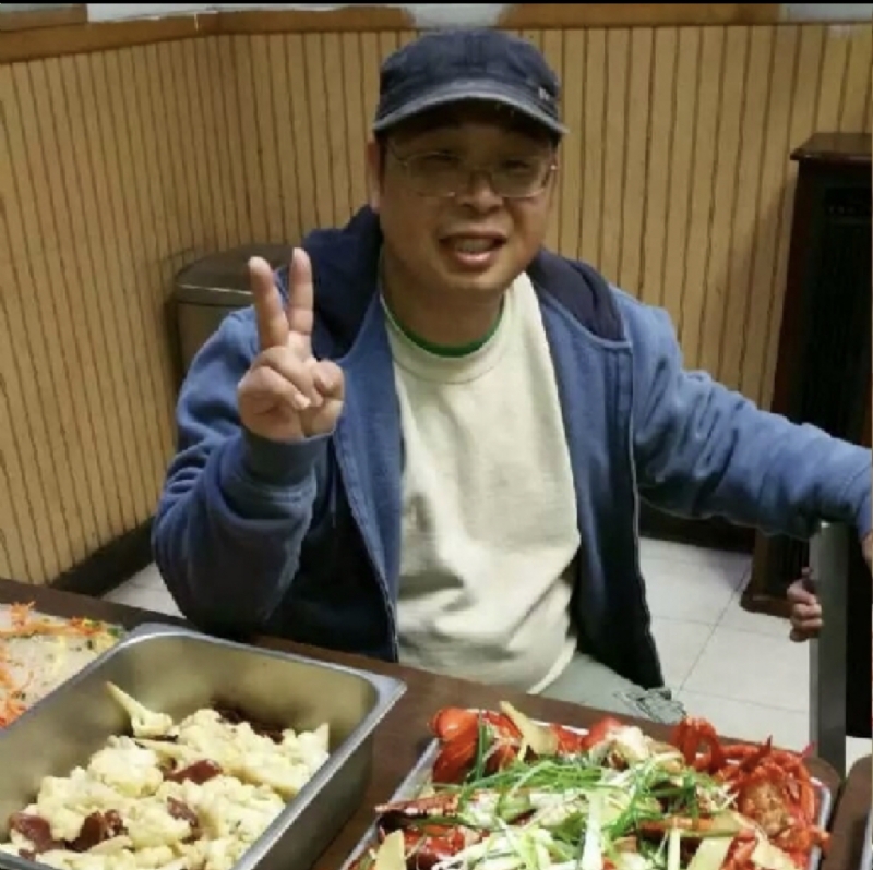 wally的第一张照片--湛江相亲服务中心