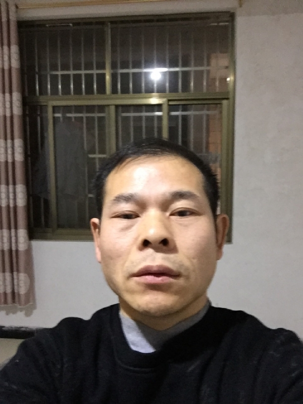徐徐清风的第一张照片--湛江相亲服务中心