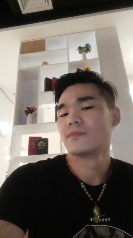 涵博随缘的第一张照片--湛江相亲服务中心