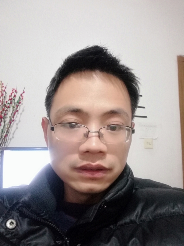 明月天涯的第一张照片--湛江相亲服务中心