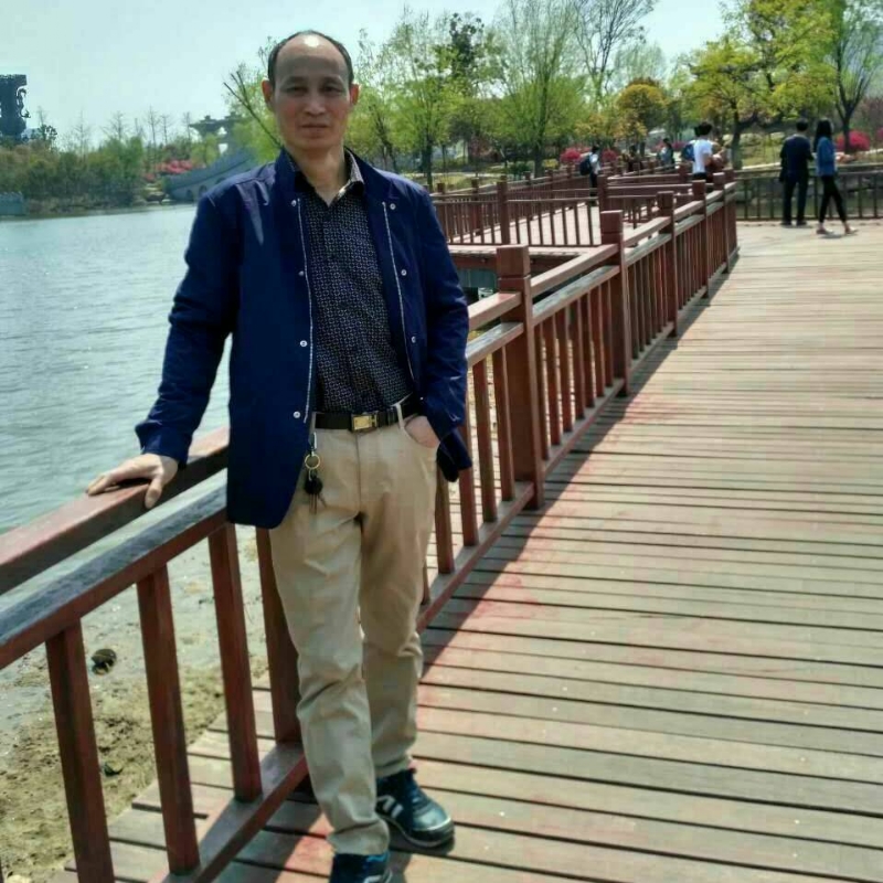 大随帅哥的第一张照片--湛江相亲服务中心
