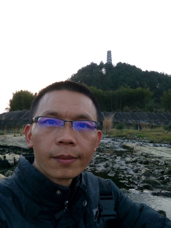 jame的第三张照片--湛江相亲服务中心