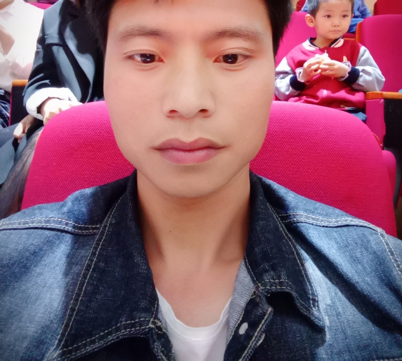 奋斗青年的第一张照片--湛江相亲服务中心