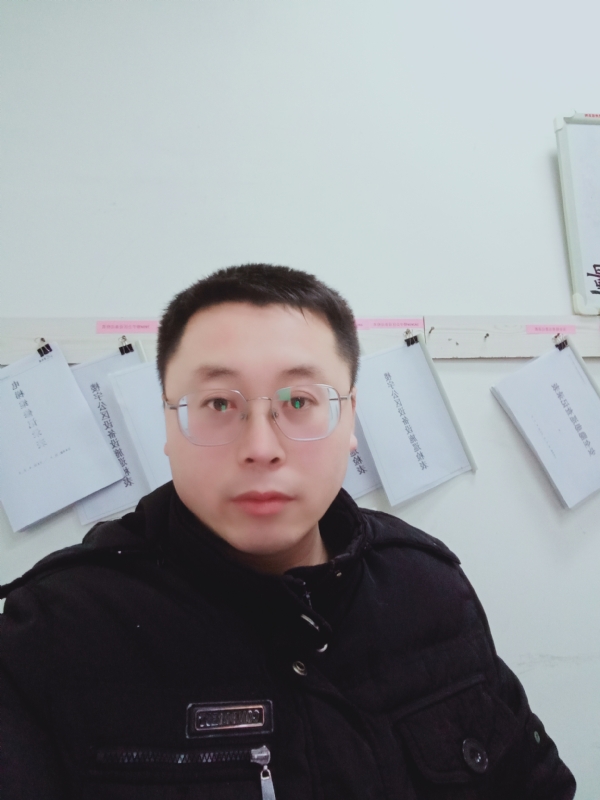 一头猪的第一张照片--湛江相亲服务中心