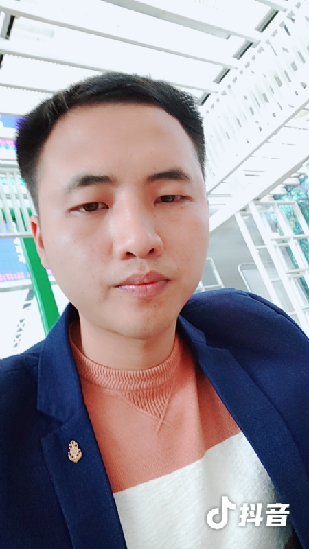佳鑫的第一张照片--湛江相亲服务中心