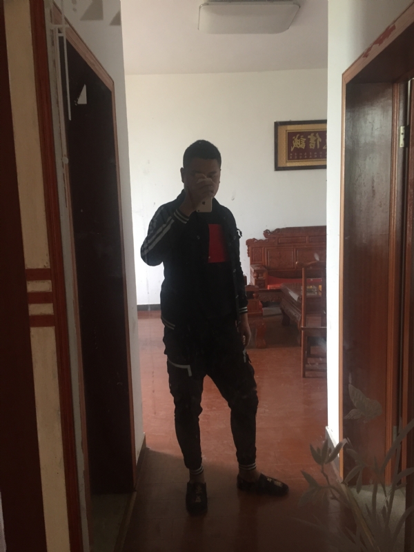 MC无所畏惧的第一张照片--湛江相亲服务中心