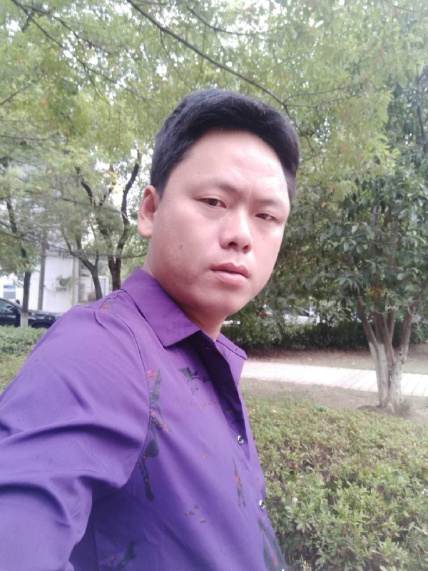 黄龙飞的第一张照片--湛江相亲服务中心