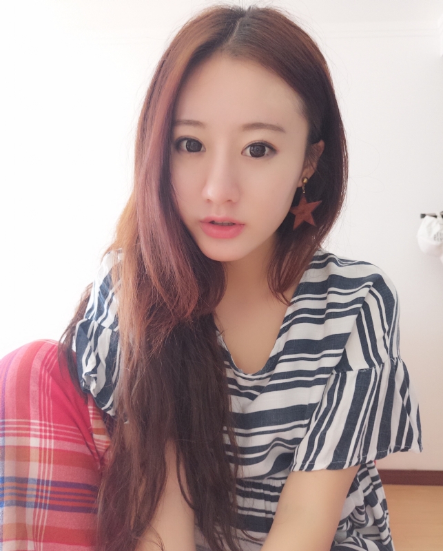 没有故事的女同学的第二张照片--湛江相亲服务中心
