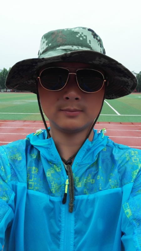 银尘的第一张照片--湛江相亲服务中心