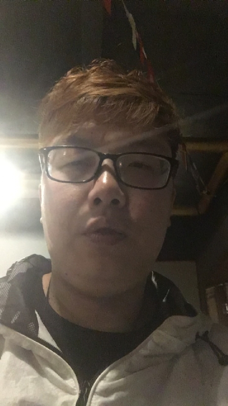 深情久伴更长情的第一张照片--湛江相亲服务中心