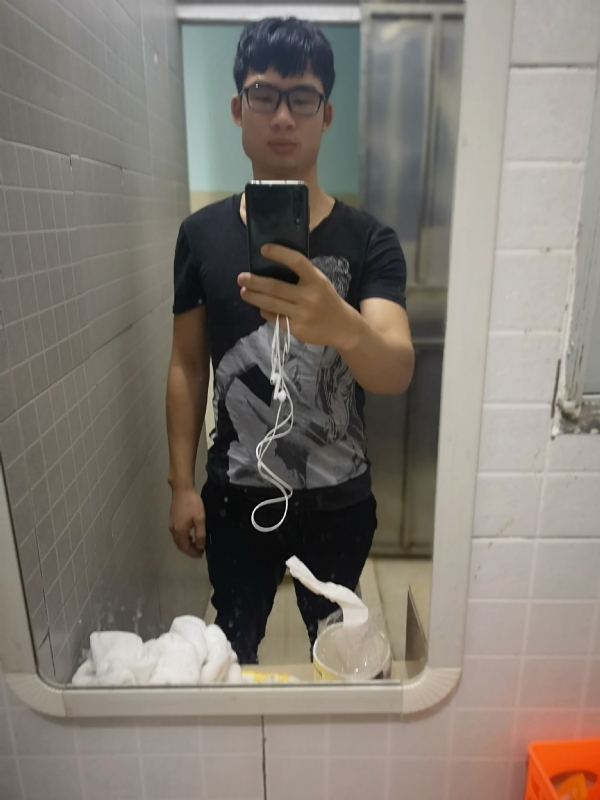 右手的执着的第一张照片--湛江相亲服务中心