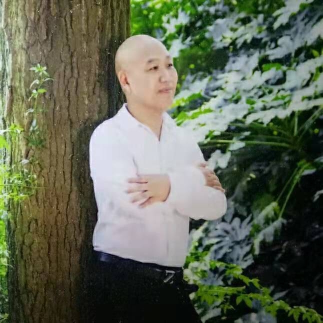 郑鑫牵手的第一张照片--湛江相亲服务中心