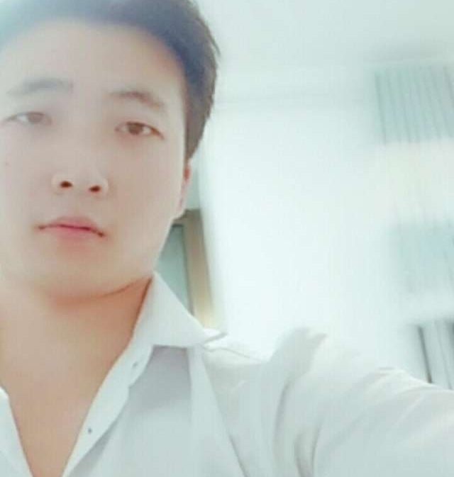 华英雄的第一张照片--湛江相亲服务中心