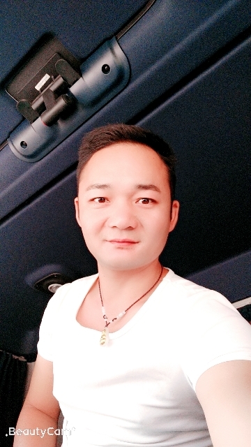 平凡的第一张照片--湛江相亲服务中心