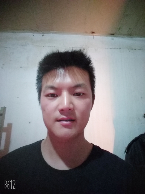 风轻云淡的第一张照片--湛江相亲服务中心