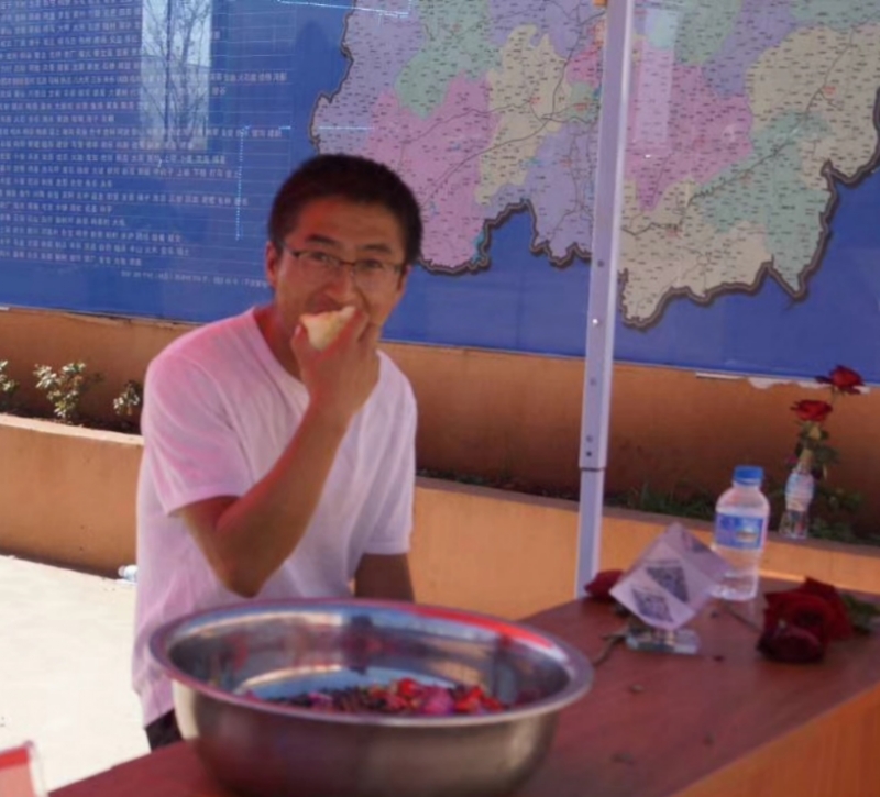 寻水的第一张照片--湛江相亲服务中心