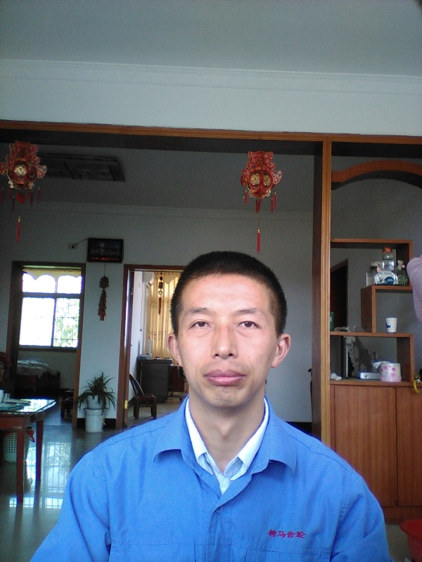 红玫瑰的第一张照片--湛江相亲服务中心