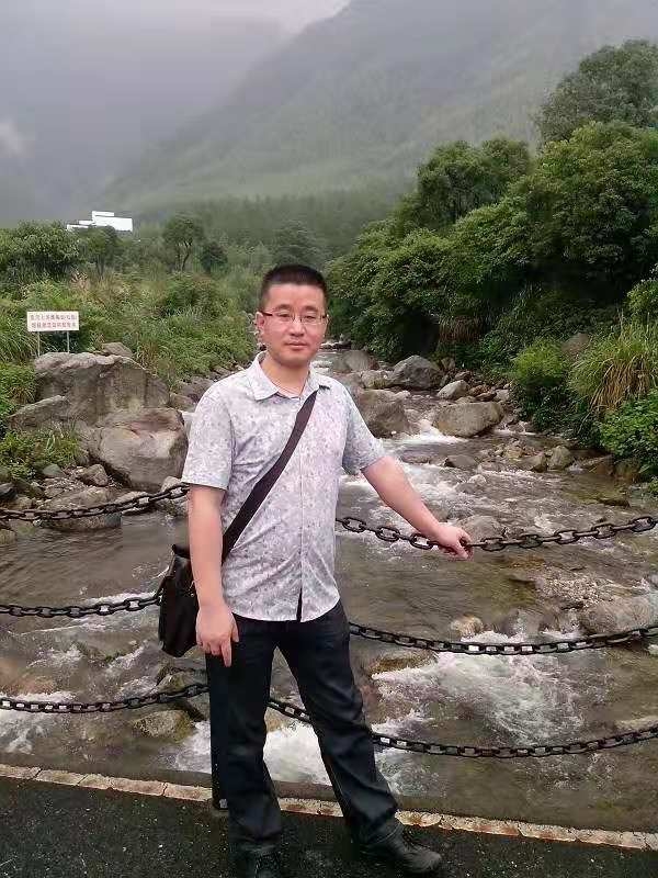 淡定牛魔王的第三张照片--湛江相亲服务中心