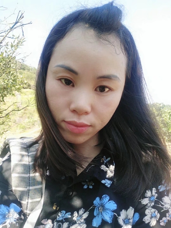 英英的第一张照片--湛江相亲服务中心