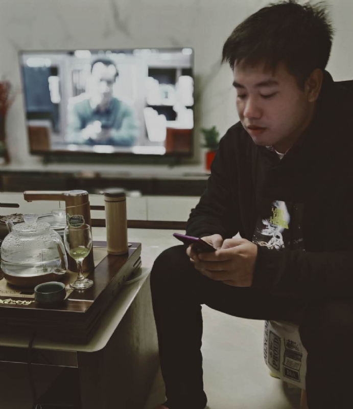 嗯今年能脱单吗的第一张照片--湛江相亲服务中心
