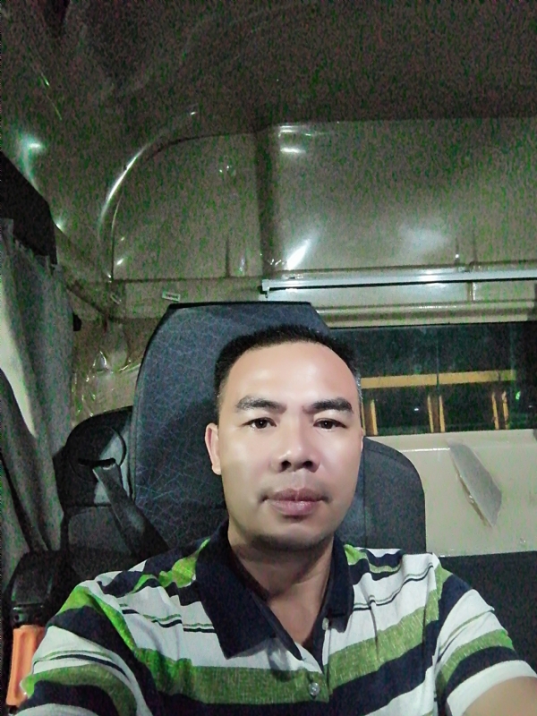 疯一般的爱恋的第一张照片--湛江相亲服务中心