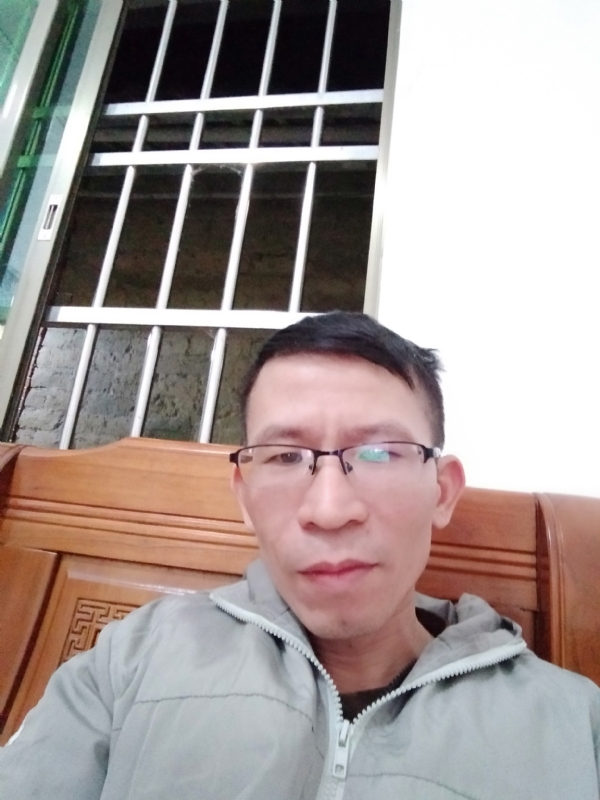 奋斗的第一张照片--湛江相亲服务中心