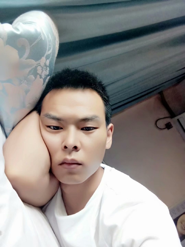 琪子心的第一张照片--湛江相亲服务中心