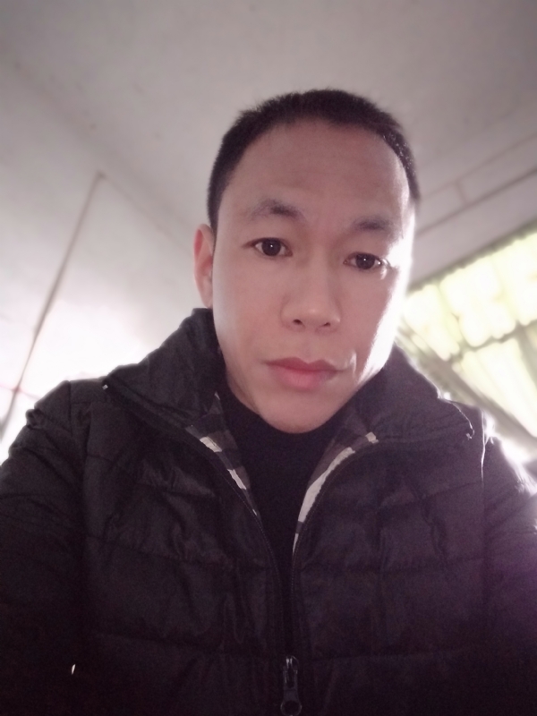 相信真爱的第一张照片--湛江相亲服务中心
