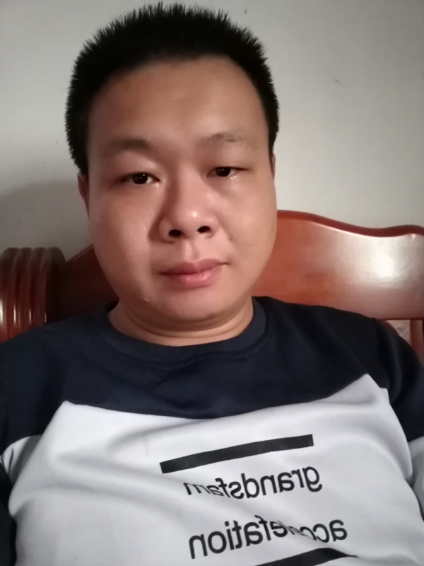 飞的第一张照片--湛江相亲服务中心
