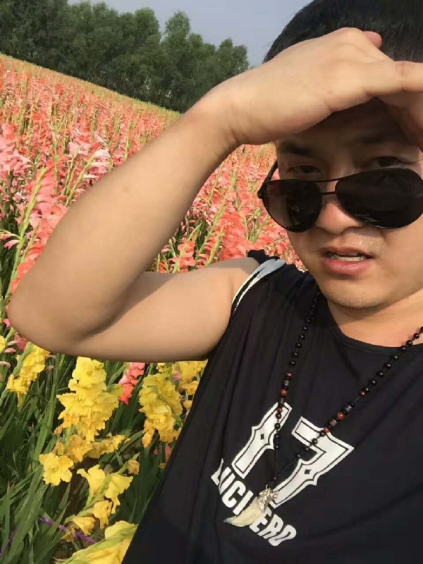 QH-蓝细胞的第一张照片--湛江相亲服务中心