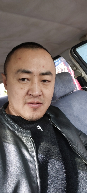 精神九哥的第一张照片--湛江相亲服务中心