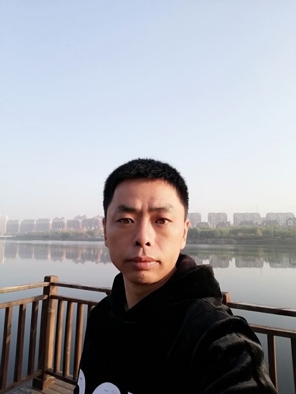 蓝颜的第一张照片--湛江相亲服务中心