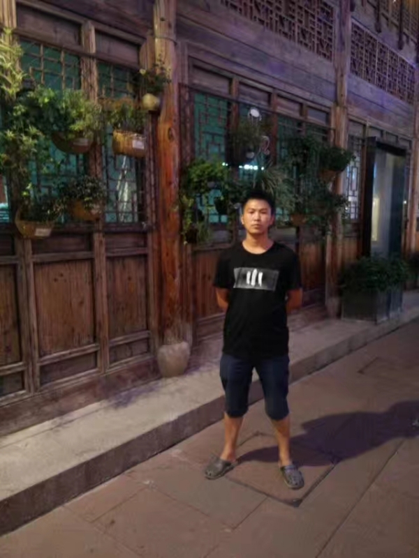 回忆的第一张照片--湛江相亲服务中心