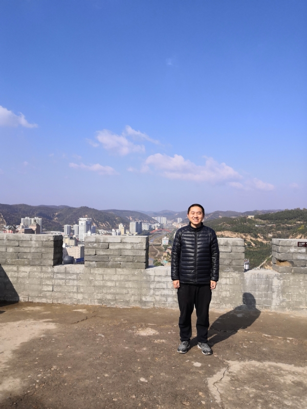 人间不值得的第一张照片--湛江相亲服务中心