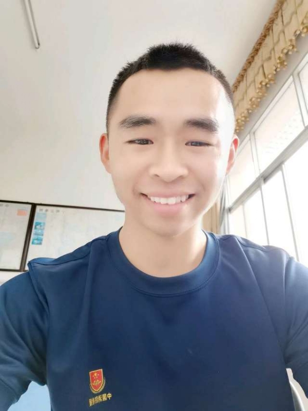 超超的第二张照片--湛江相亲服务中心