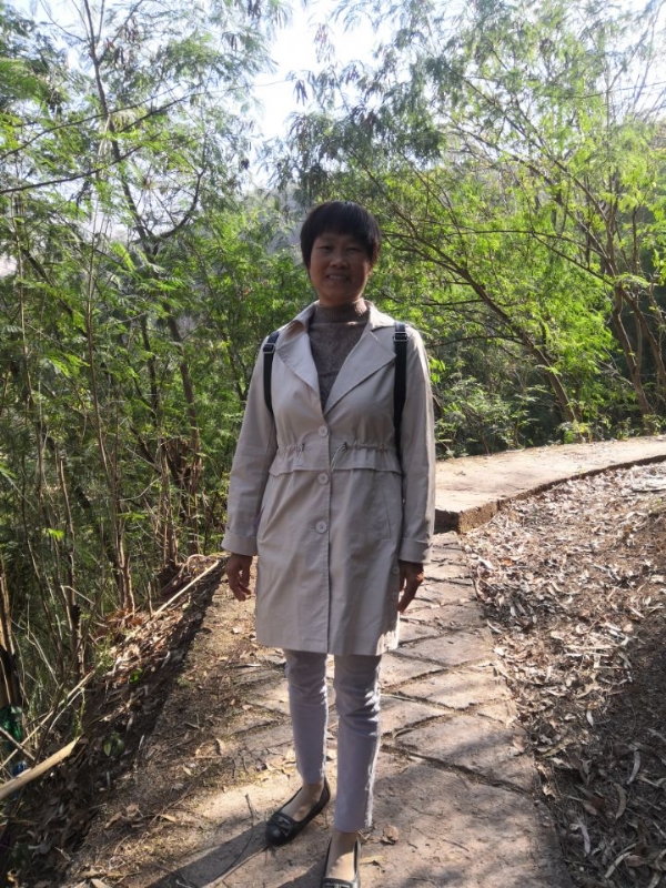 兰草的第一张照片--湛江相亲服务中心