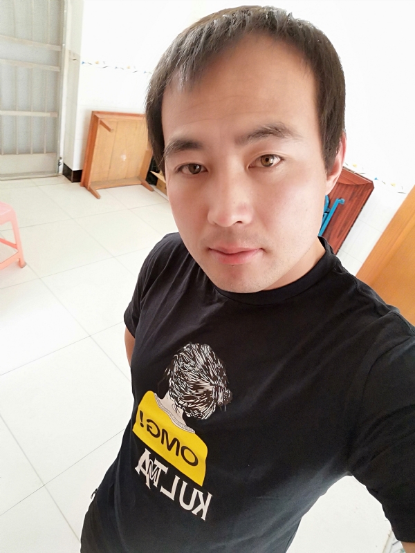 东海龙王的第二张照片--湛江相亲服务中心