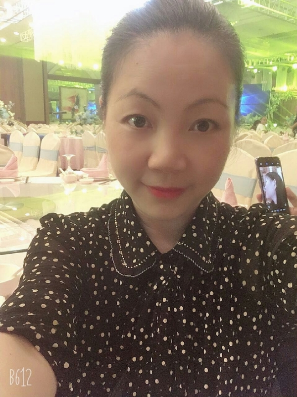 泡沫的第一张照片--湛江相亲服务中心