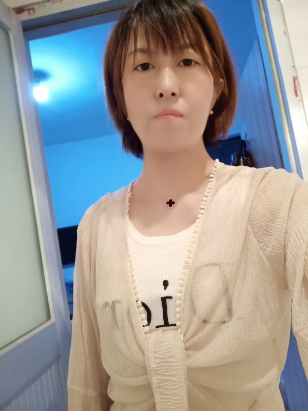芬儿的第四张照片--湛江相亲服务中心