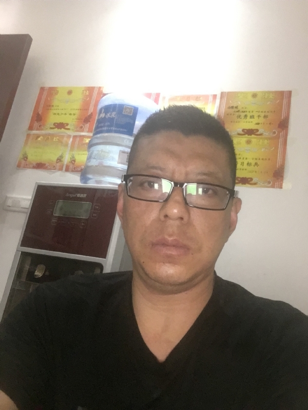 牵手的第二张照片--湛江相亲服务中心